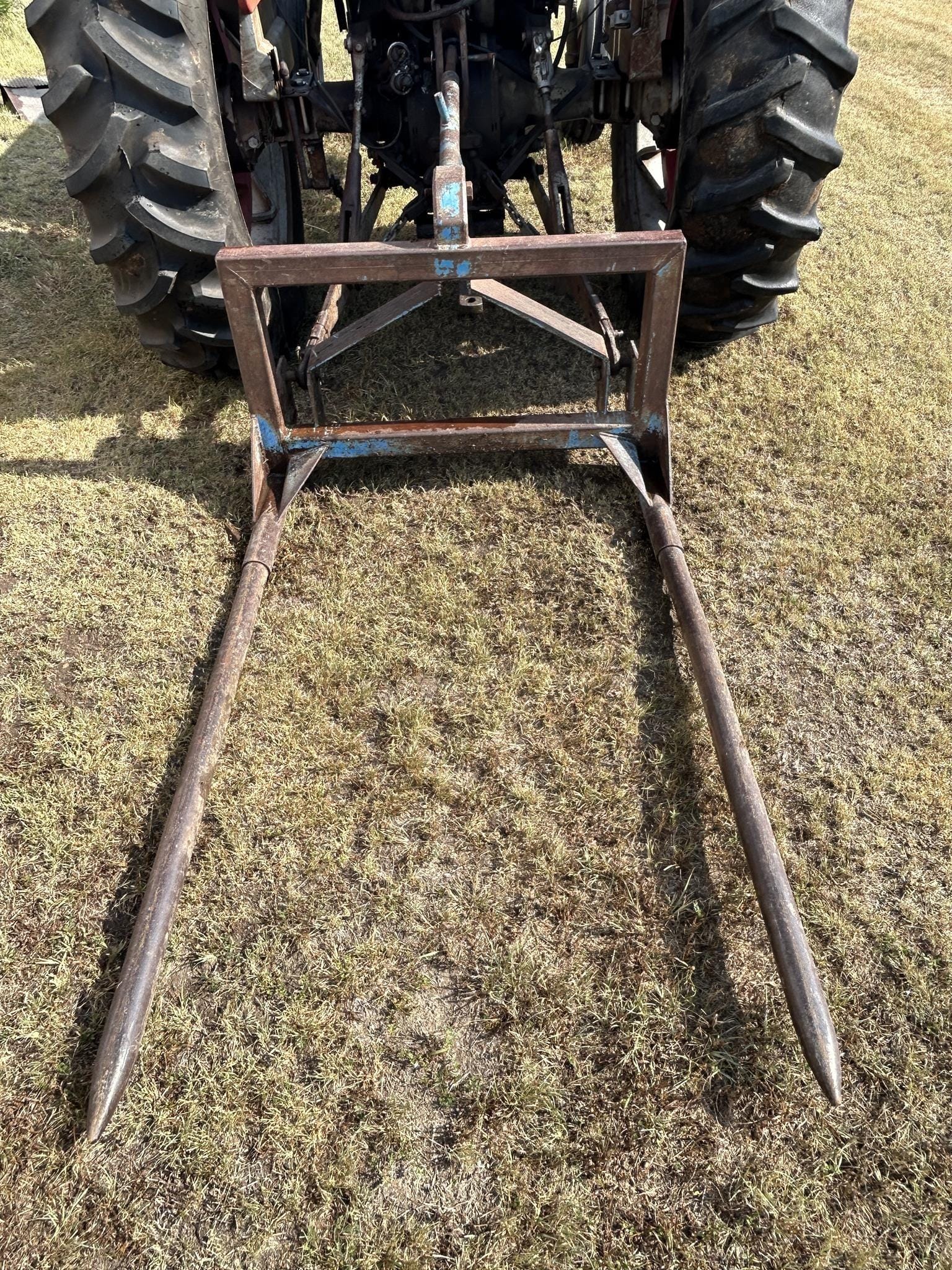 SM Fab 3pt Bale Mover Equipment Image0