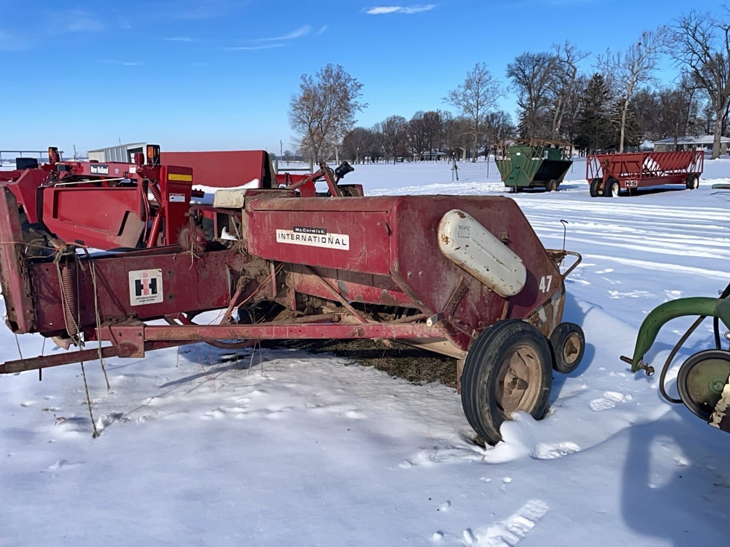 McCormick Intl 47 Equipment Image0