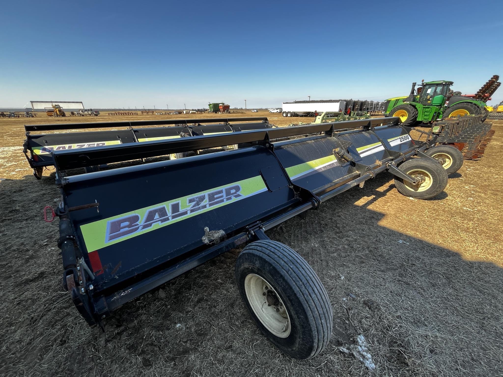 Balzer 2500 Equipment Image0