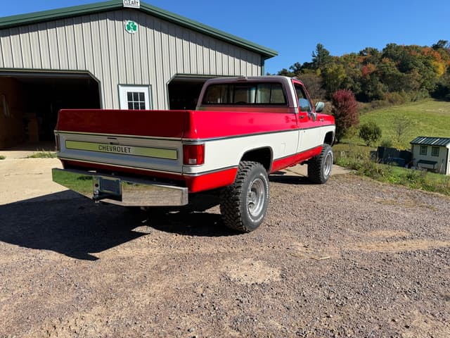 Image of Chevrolet Cheyenne 10 equipment image 3