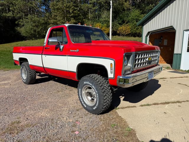 Image of Chevrolet Cheyenne 10 equipment image 2