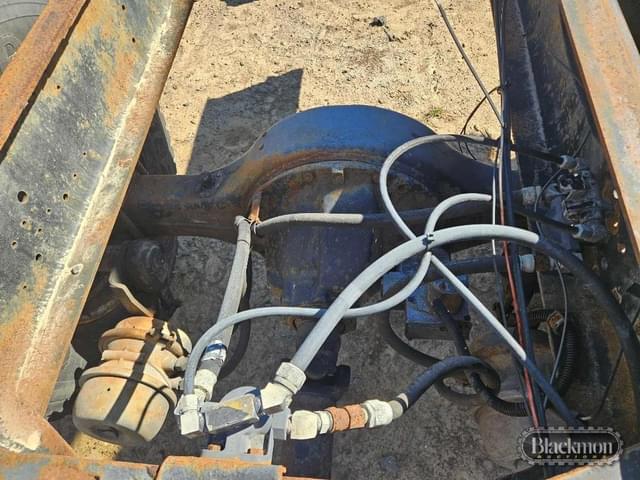 Image of International 1754 equipment image 2