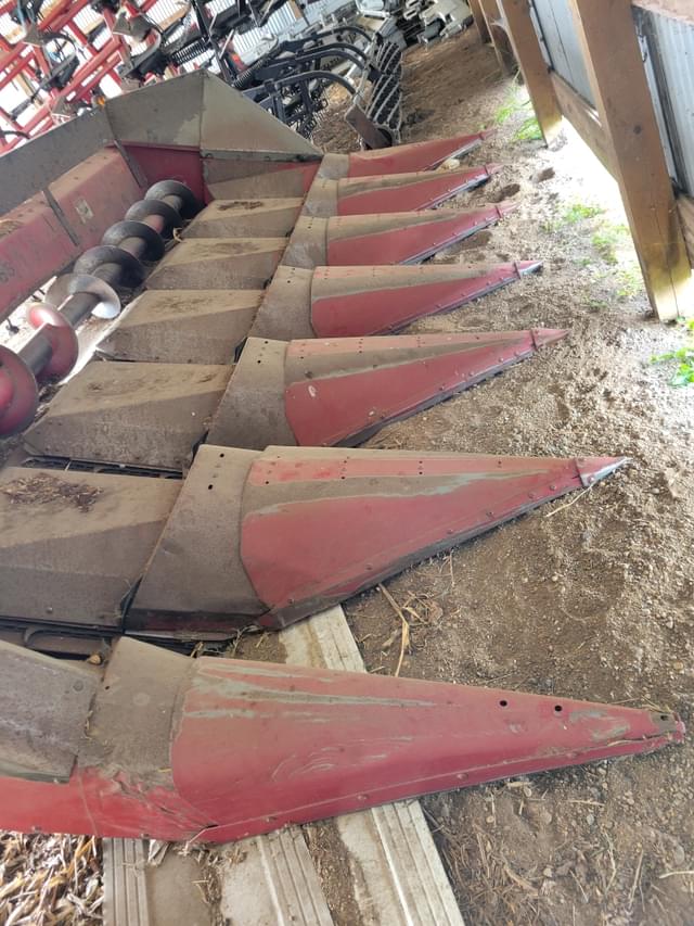 Image of Case IH 1063 equipment image 2