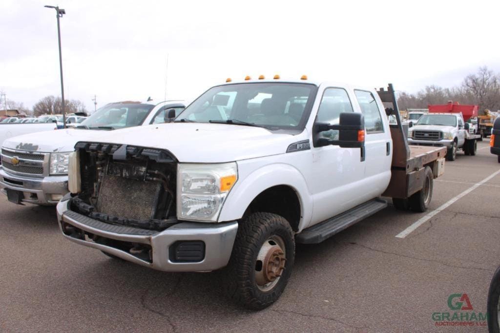 2015 Ford F-350 Equipment Image0