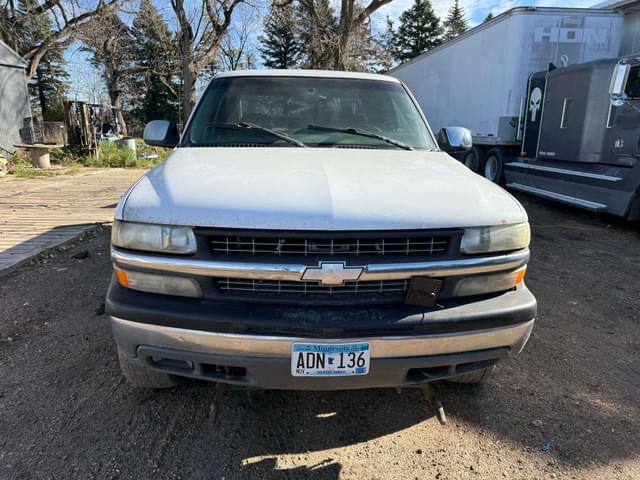 Image of Chevrolet 2500 equipment image 2