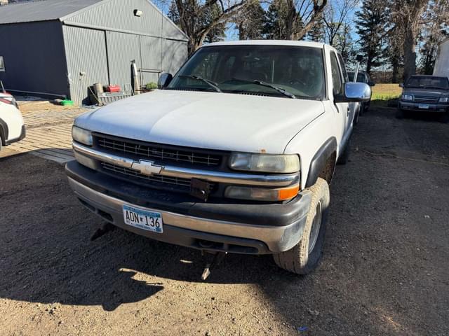 Image of Chevrolet 2500 equipment image 1