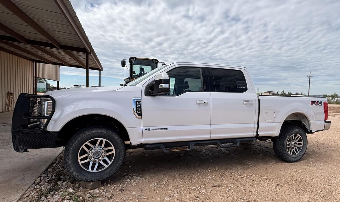 Image of Ford F-250 Primary Image