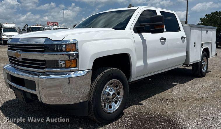 Image of Chevrolet 3500HD Primary image