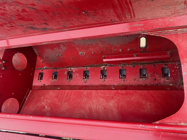 Image of International Harvester 5100 equipment image 4