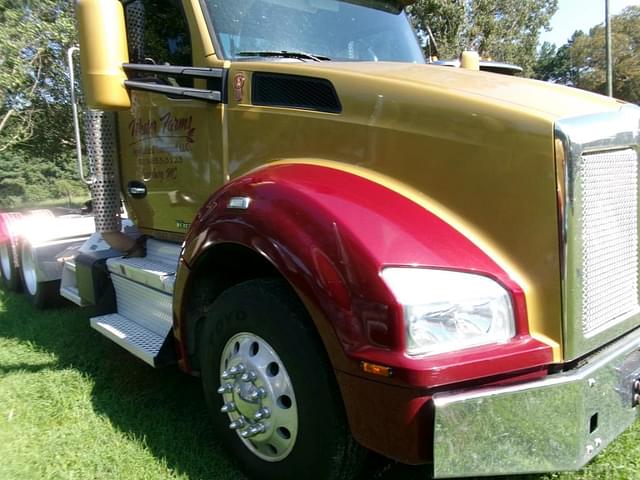 Image of Kenworth T880 equipment image 3