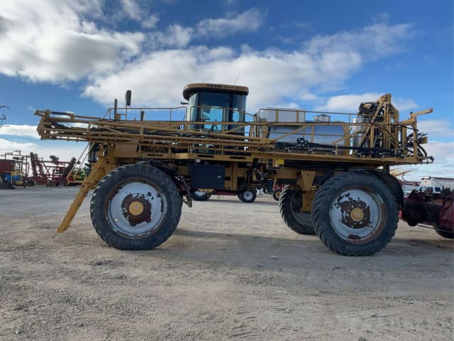 Image of Ag-Chem RoGator 984 equipment image 3