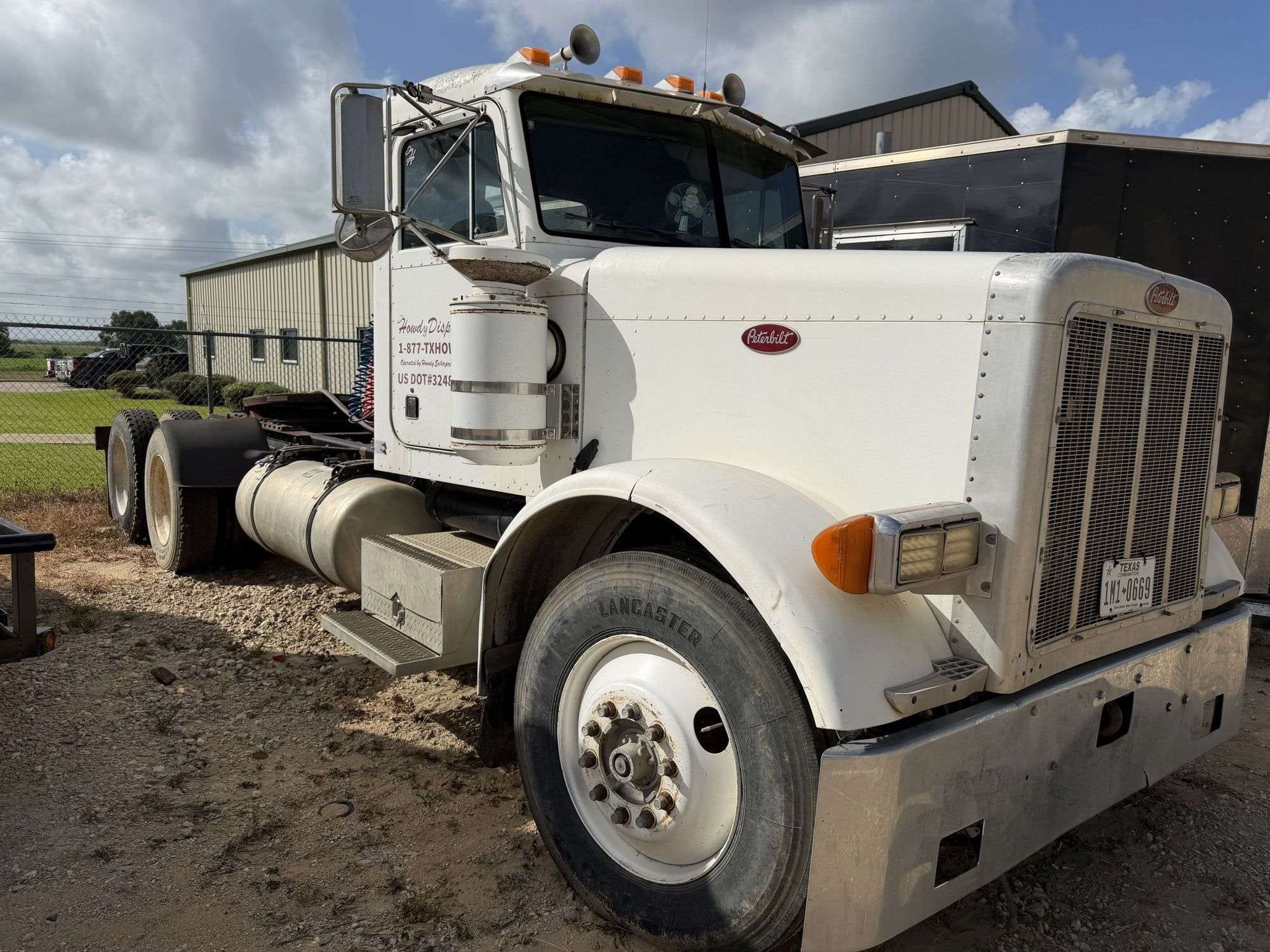 1992 Peterbilt 379 Equipment Image0