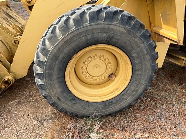 Image of John Deere 544 equipment image 2