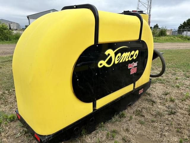 Image of Demco Side Quest equipment image 2
