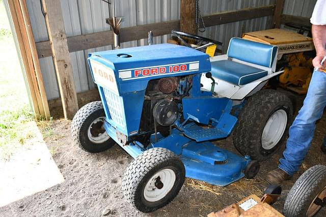 Image of Ford 100 equipment image 1