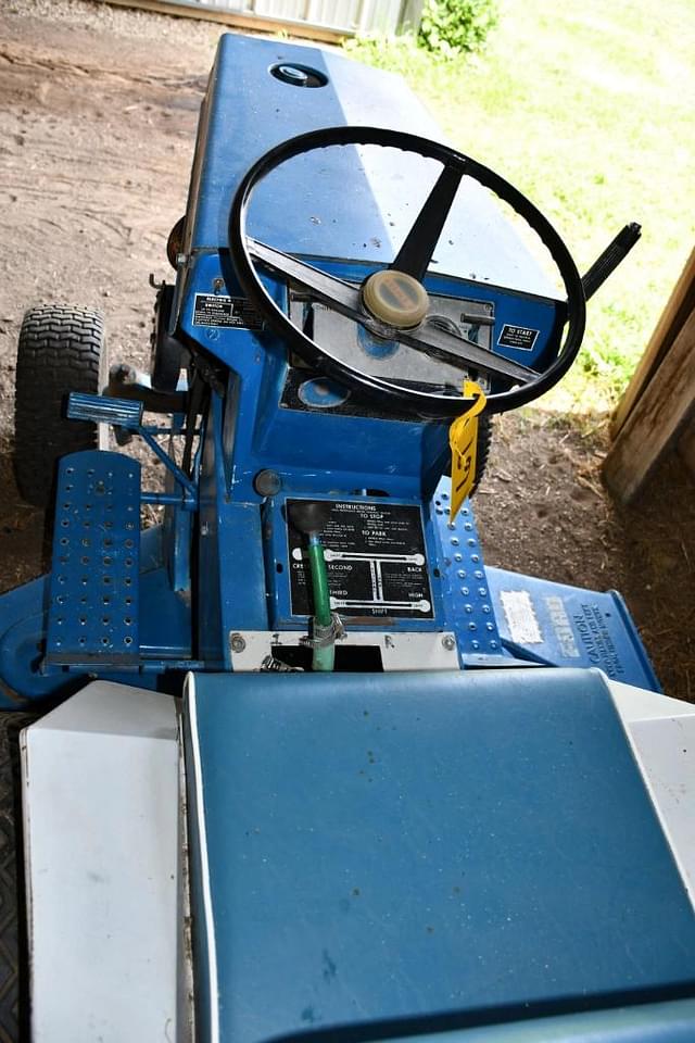 Image of Ford 100 equipment image 4