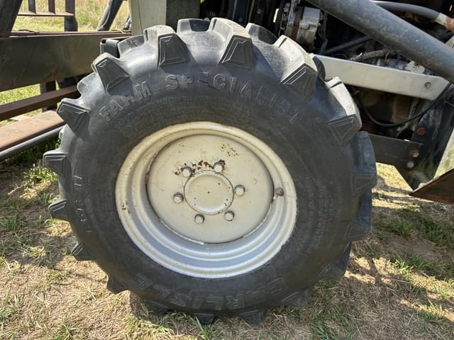 Image of White Field Boss 37 equipment image 4