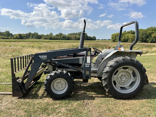 Image of White Field Boss 37 equipment image 3