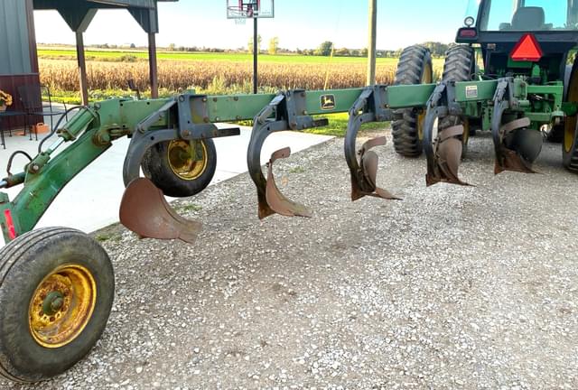 Image of John Deere 2600 equipment image 1