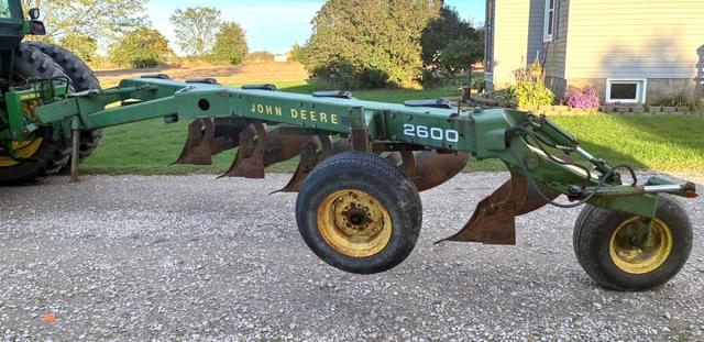 Image of John Deere 2600 equipment image 4