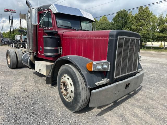 Image of Peterbilt 379 equipment image 2
