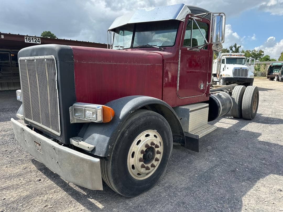Image of Peterbilt 379 Primary image