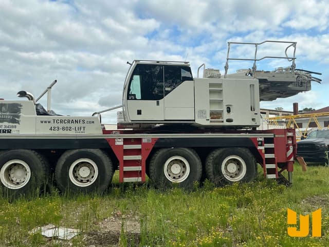 Image of Liebherr LTM1100-4.2 equipment image 3