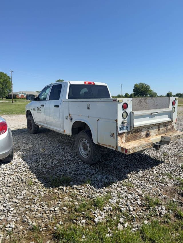 Image of Dodge Ram 2500HD equipment image 3