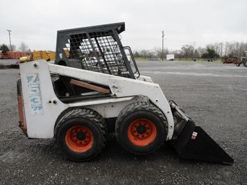 Main image Bobcat 735