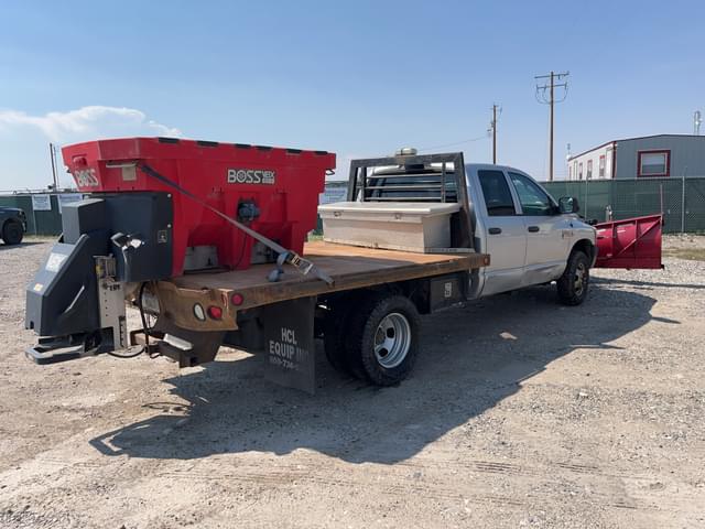 Image of Dodge Ram 3500 equipment image 4