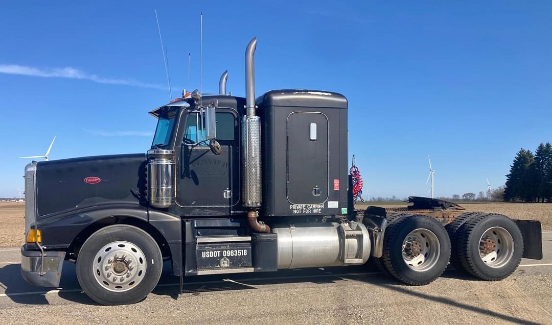 Image of Peterbilt 377 Primary image