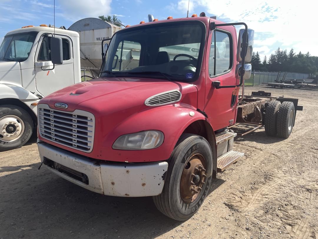 Image of Freightliner Business Class M2 Primary image