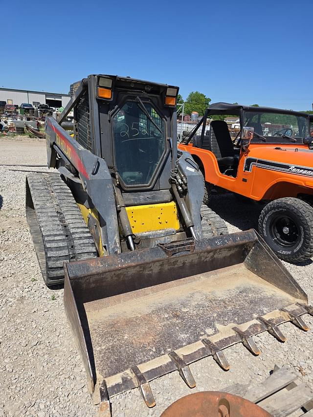 Image of New Holland LT185.B equipment image 2
