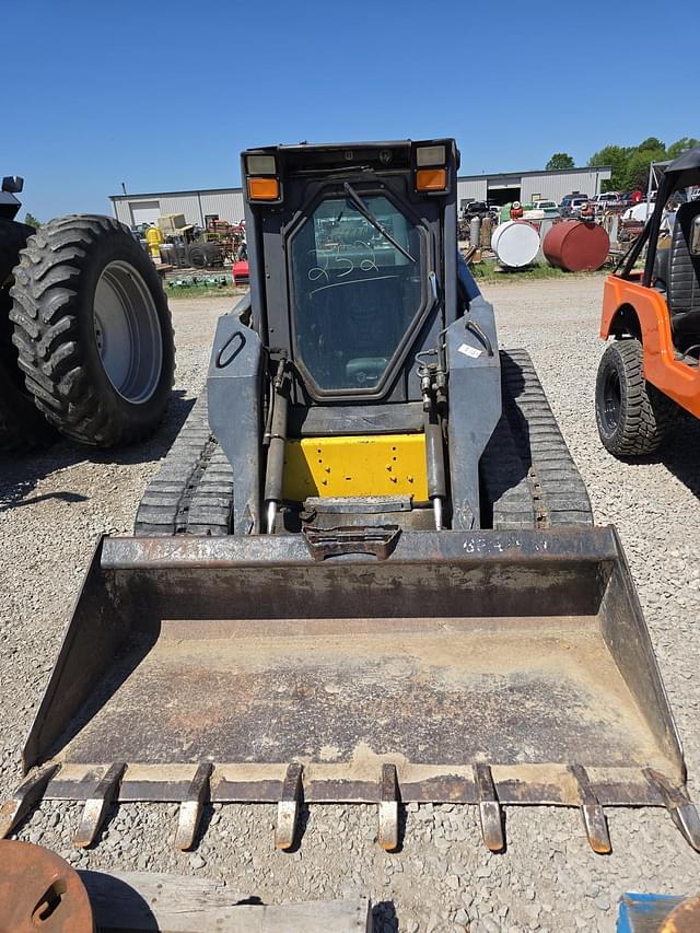 Image of New Holland LT185.B equipment image 1
