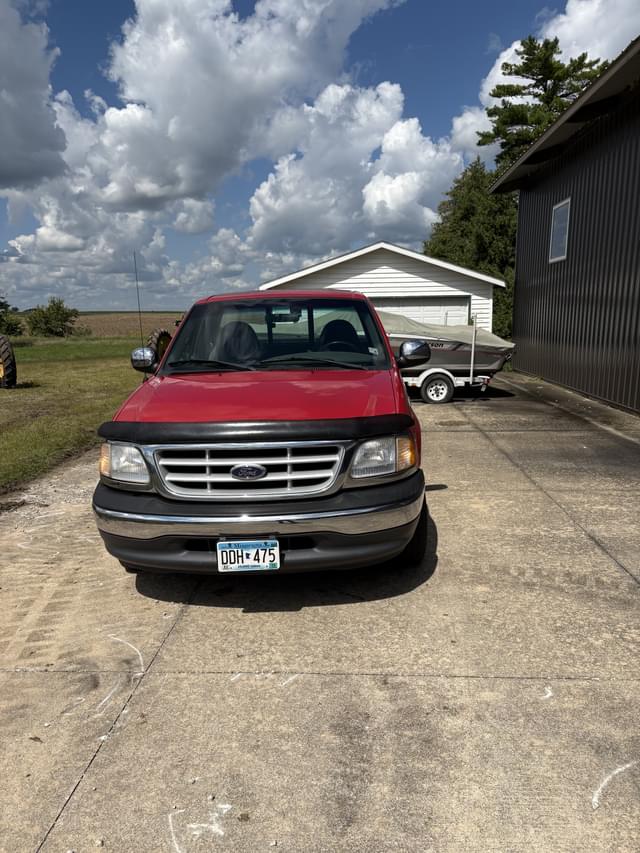 Image of Ford F-150 equipment image 4