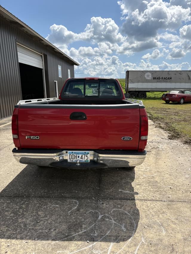 Image of Ford F-150 equipment image 2