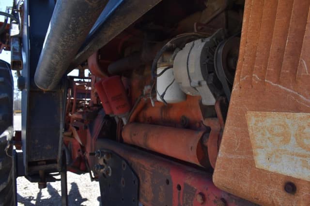 Image of International Harvester 966 equipment image 3