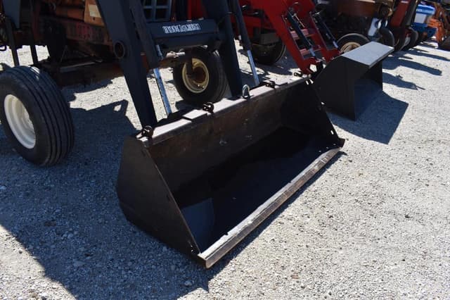 Image of International Harvester 966 equipment image 2