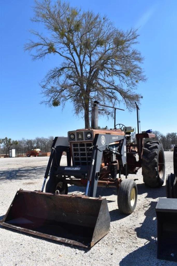 International Harvester 966 Equipment Image0