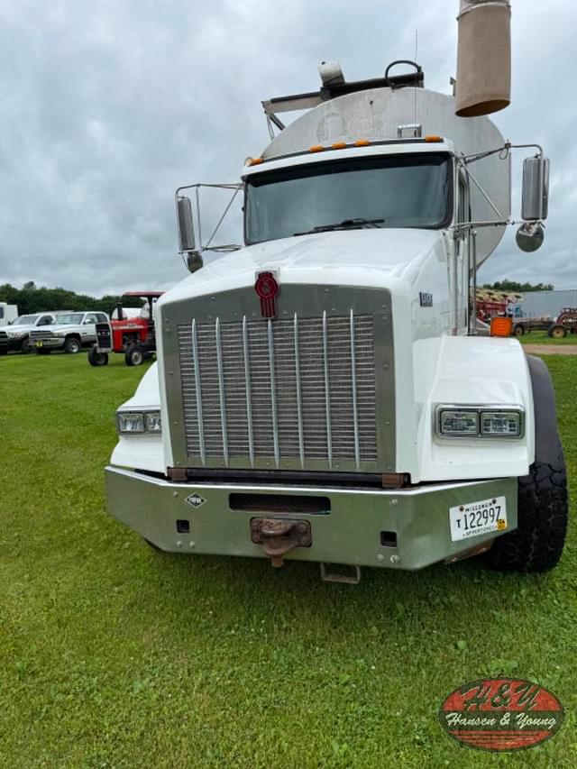 Image of Kenworth T800 equipment image 1