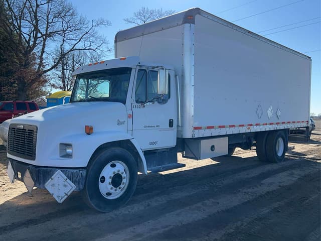 Image of Freightliner FL50 equipment image 1