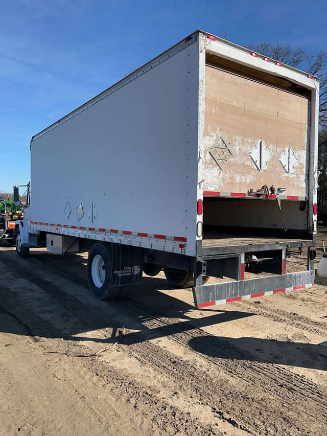 Image of Freightliner FL50 equipment image 2