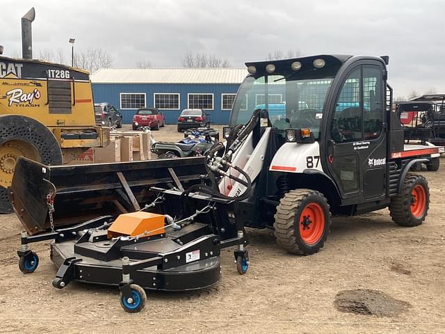 Image of Bobcat Toolcat 5600 equipment image 1