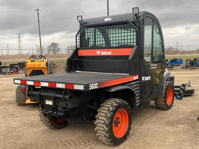 Image of Bobcat Toolcat 5600 equipment image 4