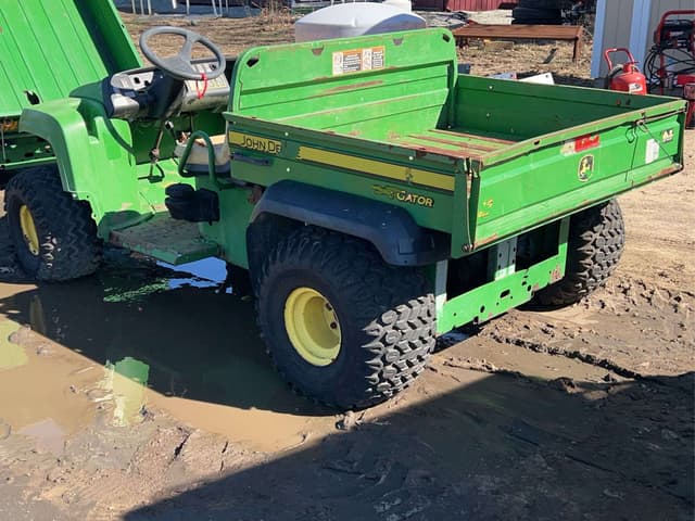 Image of John Deere Gator TS 4x2 equipment image 4