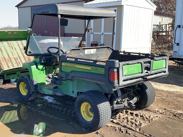 Image of John Deere Turf TX equipment image 3