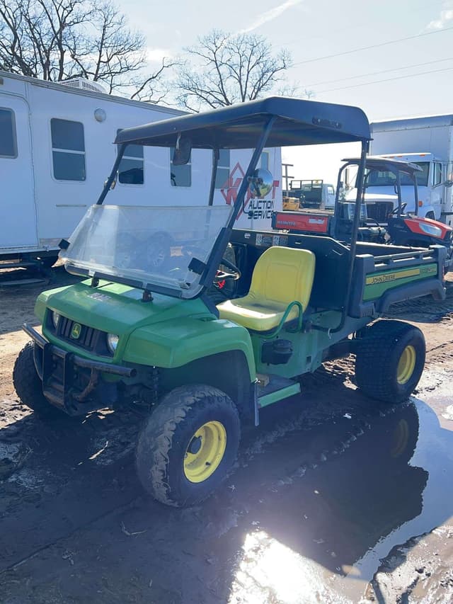 Image of John Deere Turf TX equipment image 1