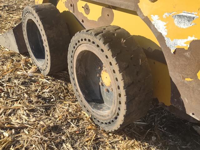 Image of Caterpillar 236B3 equipment image 4