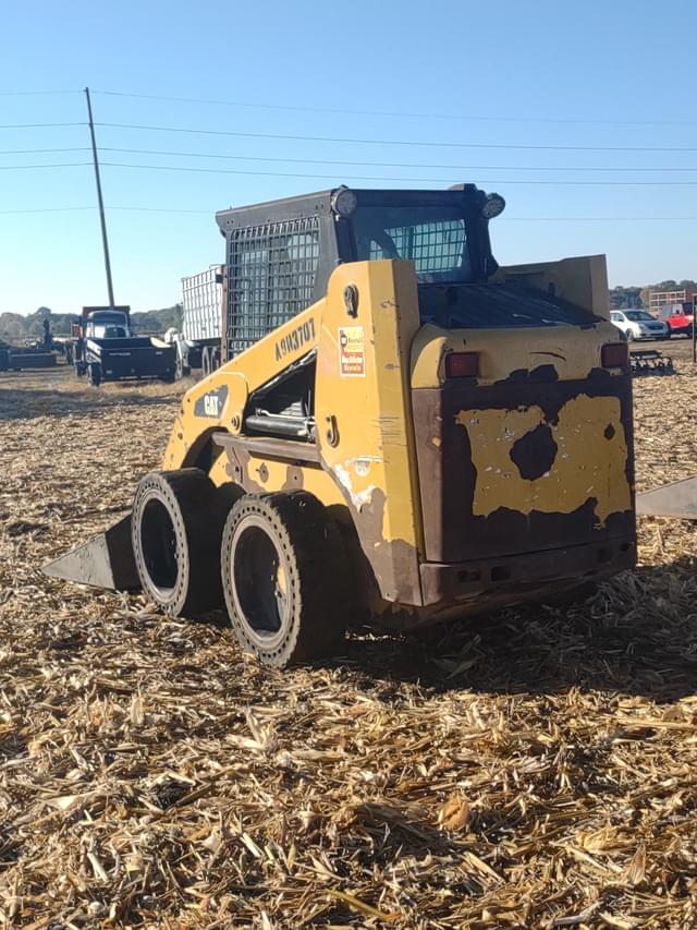 Image of Caterpillar 236B3 equipment image 3