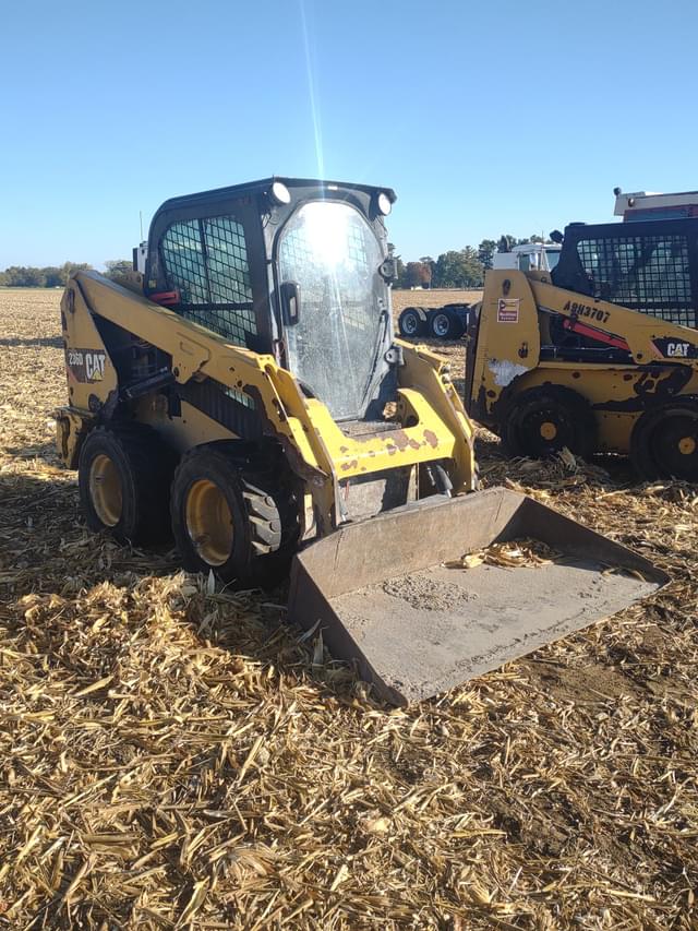 Image of Caterpillar 236D equipment image 1